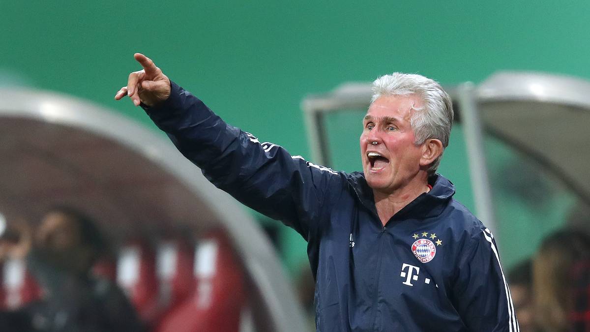 PLATZ 1 - JUPP HEYNCKES (Bayern München): Wurde von den Bayern nach der Ancelotti-Entlassung aus der Rente zurückgeholt. Es scheint, als wäre er nie weg gewesen. Brachte den Erfolg zurück, gewann sieben Spiele in Folge. Deshalb aktuell die unumstrittene Nummer eins der Bundesliga