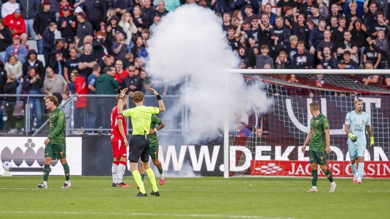 Spielabbruch! Explosion neben Tor