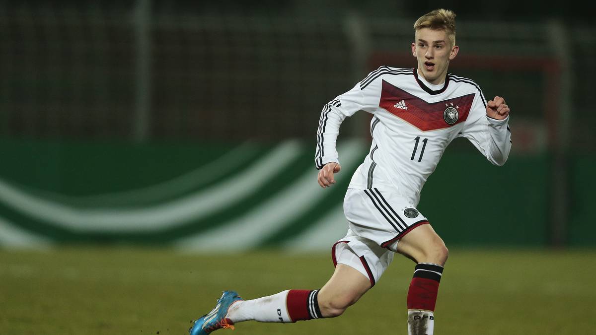 Kurt durchlief auch alle deutschen Nationalmannschaften von der U15 bis zur U19, spielte dort unter anderem mit Jonathan Tah zusammen. An die Erwartungen, die er zu Gladbacher Jugendzeiten geweckt hatte, konnte er jedoch nie wieder anknüpfen