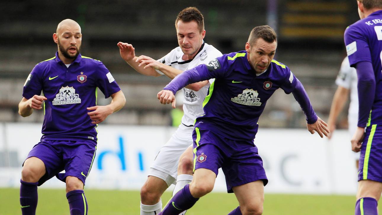 Aue gewinnt Topspiel, Rostock klettert