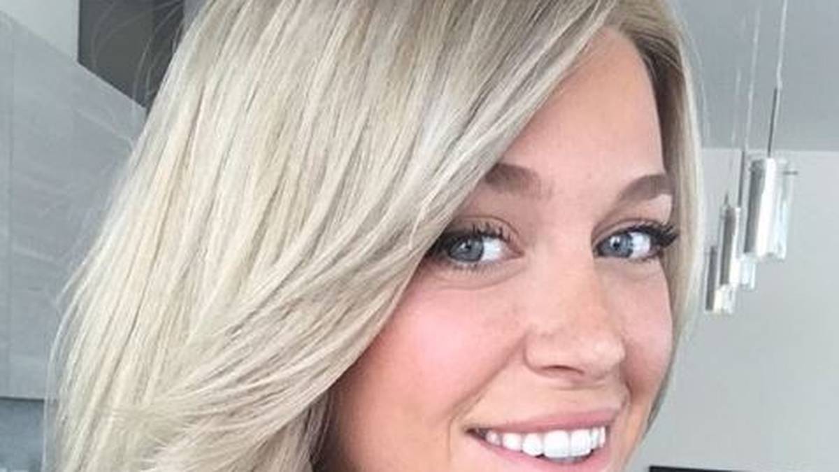 Auch Jonathan Toews, Kapitän der Chicago Blackhawks, darf als Glückspilz bezeichnet werden. Drei Stanley Cups in den letzten sechs Jahren - sportlich könnte es nicht besser laufen. Auch privat ist Toews eher der Sieger-Typ. Seine Freundin, Lindsey Vecchione, ist Model, Hairstylistin UND... ehemalige Lingerie-Football-League-Spielerin. Alles richtig gemacht, Jonathan