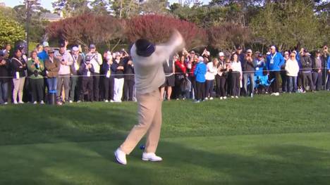 Travis Kelce von den Kansas City Chiefs fängt normalerweise Footbälle - und trifft nun bei einem Golfturnier als Amateur beinahe eine Zuschauerin. 