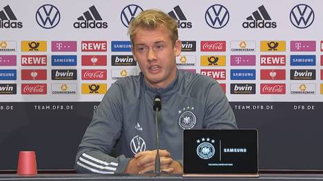 Etwas überraschend wurde Mahmoud Dahoud, der in Dortmund nicht über die Rolle des Ergänzungsspielers hinauskommt, für die deutsche Nationalmannschaft nominiert. Sein BVB-Teamkollege Julian Brandt gerät über den Mittelfeldmann aber ins Schwärmen.