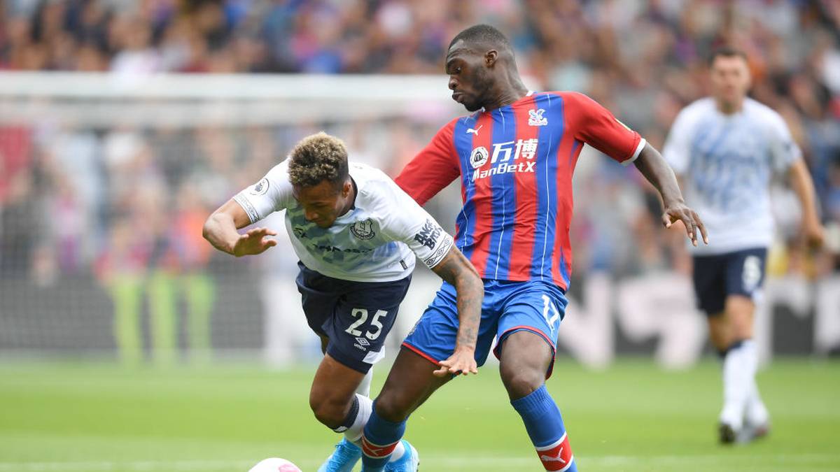 Am ersten Spieltag stand der 24-Jährige 45 Minuten auf dem Platz, eine Woche später sogar 90. Seitdem setzt ihn aber eine Oberschenkelverletzung außer Gefecht, die Ausfallzeit könnte sogar auf drei Monate ansteigen