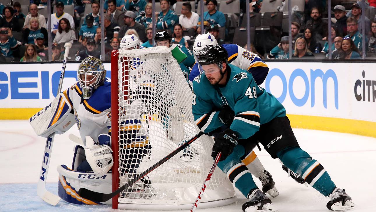 Sharks legen gegen St. Louis vor
