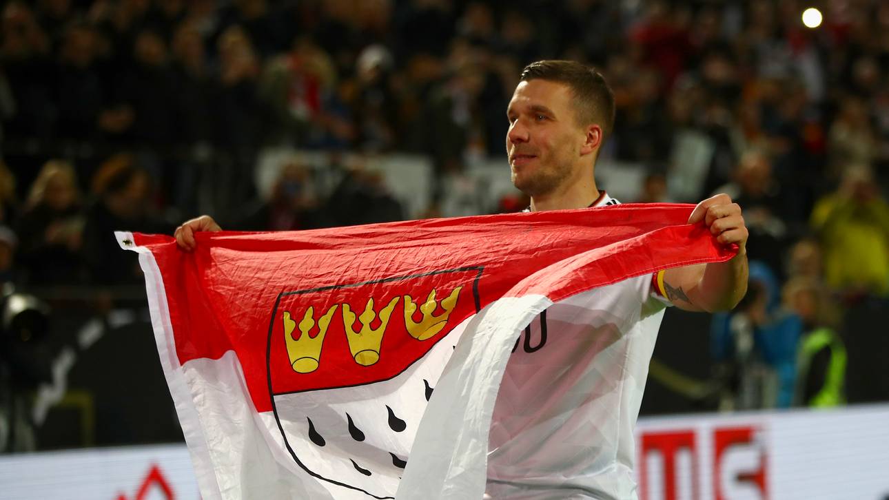Podolski bejubelt DEB und FC