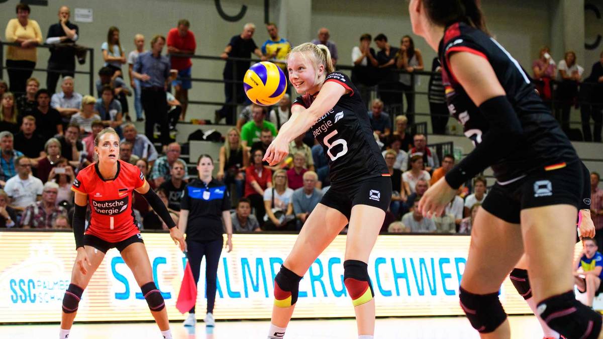JENNIFER GERTIES (Außenangriff, Nr. 6): Die sehr zuverlässige und nervenstarke Außenspielerin spielte schon zwei Europameisterschaften und hat über 100 Länderspiele bestritten. Als Kapitänin in Schwerin ist sie eine echte Leaderin