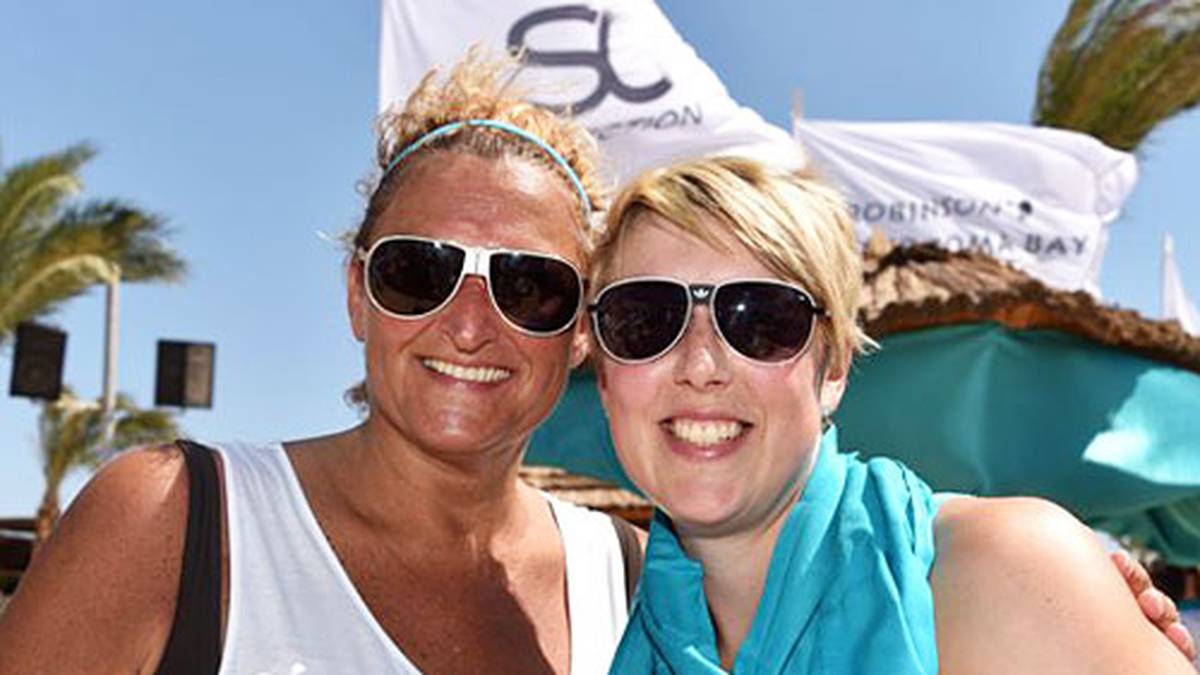 Zwei Champions unter sich: die ehemalige Diskuswerferin Franka Dietzsch (Champion des Jahres 2007, l.) und Titelverteidigerin Christina Obergföll