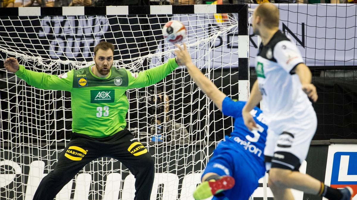 ANDREAS WOLFF: Gleich den ersten Wurf von Dika Mem hält Wolff exzellent und sammelt bis zur 21. Minute fünf weitere Paraden. Danach geht allerdings wenig mehr. Kurz nach der Pause muss er auf die Bank, nach seiner Wieder-Einwechslung ist er aber erneut zur Stelle. Ingesamt hatte Wolff aber schon bessere Tage