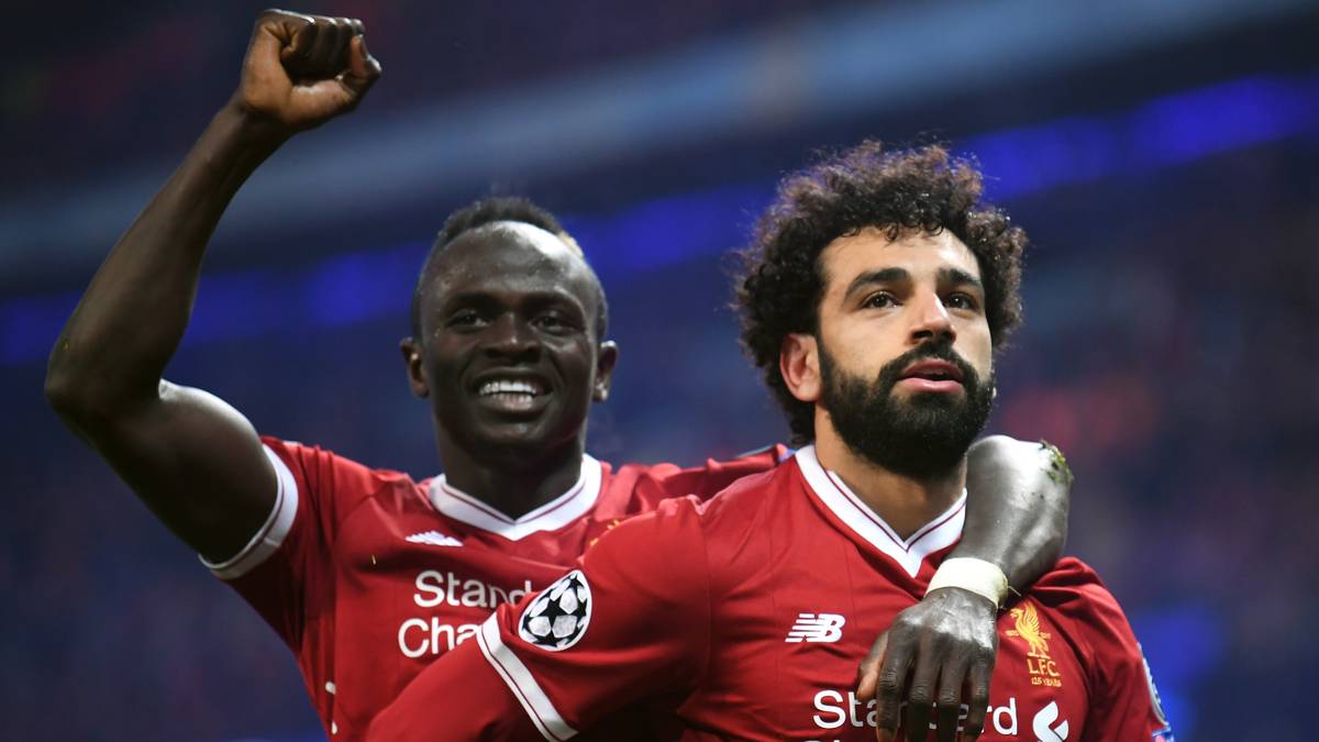 DAS IST NOCH ZU TUN: Nach einer überragenden Saison braucht es nicht viel Veränderung im Kader, allerdings sollten sich die Reds in Stellung bringen, falls ein Spieler den Verein noch verlässt. Um Sadio Mané (l.) und Mo Salah wird es nicht wirklich ruhig. Eine Alternative könnte Nicolas Pépé sein