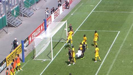 Der Regionalligist SV Straelen scheitert in der Nachspielzeit nach einem Slapstick-Tor am Zweitligisten FC St. Pauli.