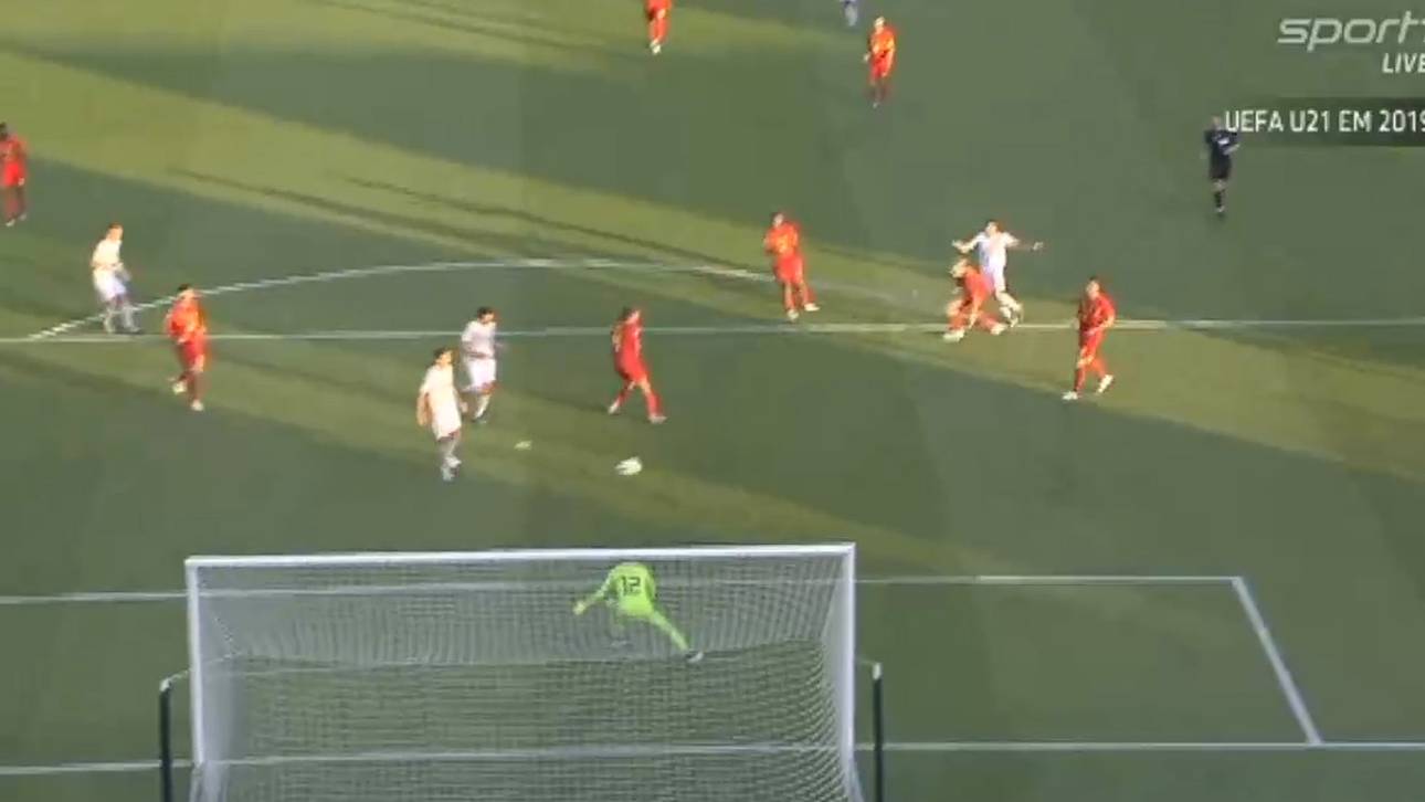 Last-Minute-Tor: Spanien siegt knapp