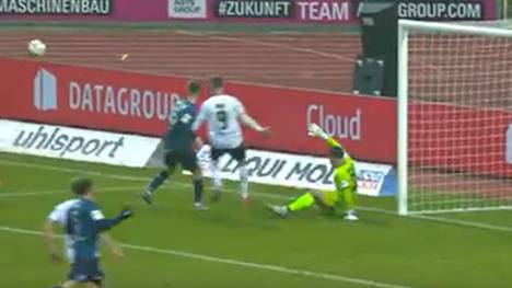 Die Highlights der Partie SSV Ulm 1846 - SV Wehen Wiesbaden aus der 3. Liga im Video. 