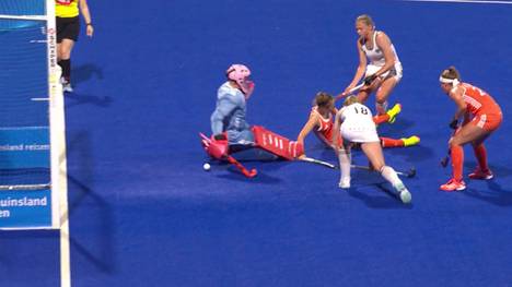 Herber Rückschlag für die deutschen Hockey-Frauen bei der Heim-EM: Im Klassiker gegen die Niederlande setzt es eine Klatsche. 