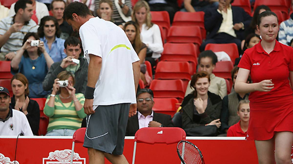 Nun wirft Safin den Schläger endgültig in die Ecke