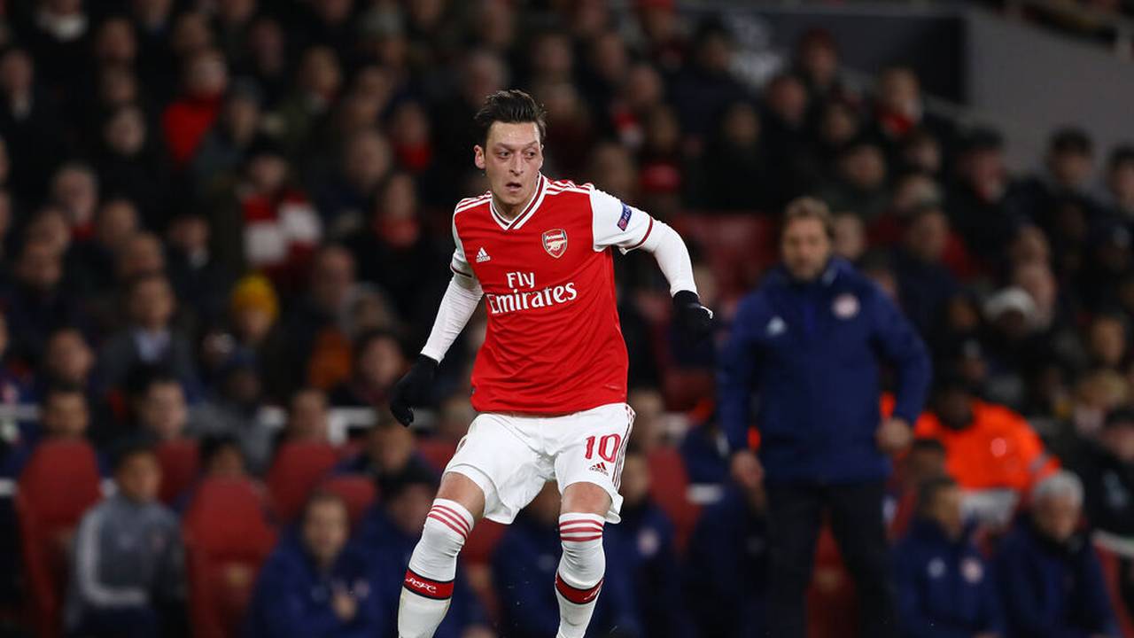 FC Arsenal: Coutinho-Berater kritisiert FC Arsenal und Mesut Özil