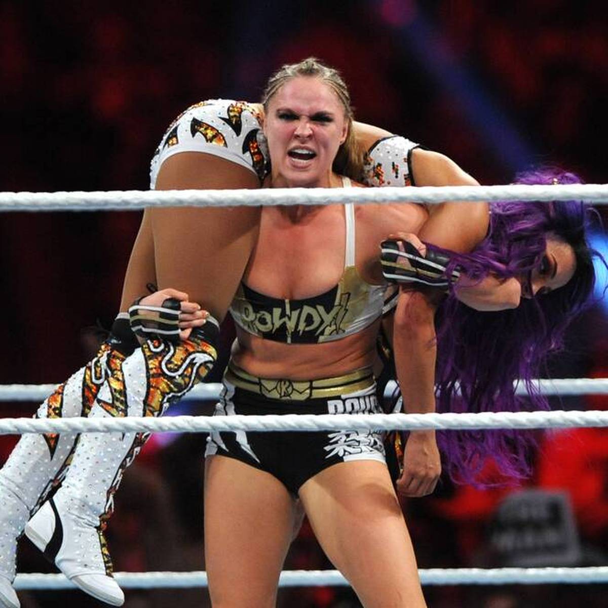 Kehrt Ronda Rousey beim Royal Rumble am Samstag aus ihrer Baby-Pause zu WWE zurück? Ein WrestleMania-Rückmatch gegen Becky Lynch böte sich an.