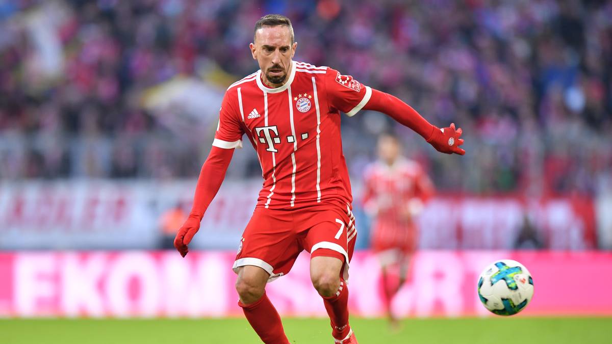 Die Verträge der beiden Superstars laufen jeweils im Sommer 2018 aus. Beide würden gerne weiterhin in München bleiben und spielen. Jedoch ist die Konkurrenz mit Kingsley Coman, Serge Gnabry, James Rodriguez und Leon Goretzka groß