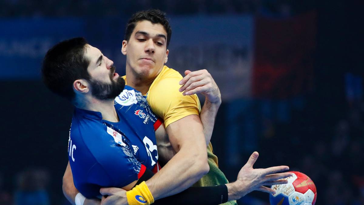 Superstar Nikola Karabatic erfreut sich einer engen Deckung von Jose Guilherme de Toledo - meist erfolglos