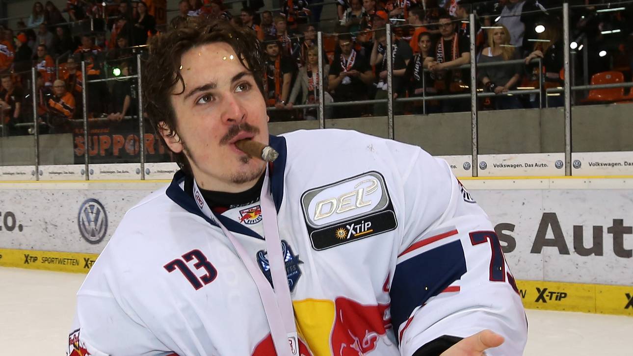 Meister München hält Keeper Leggio