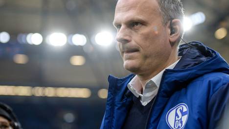 Schalkes Sportvorstand Jochen Schneider verschwendet auch nach dem 1:4 in Mönchengladbach keinen Gedanken an einen Rücktritt. 