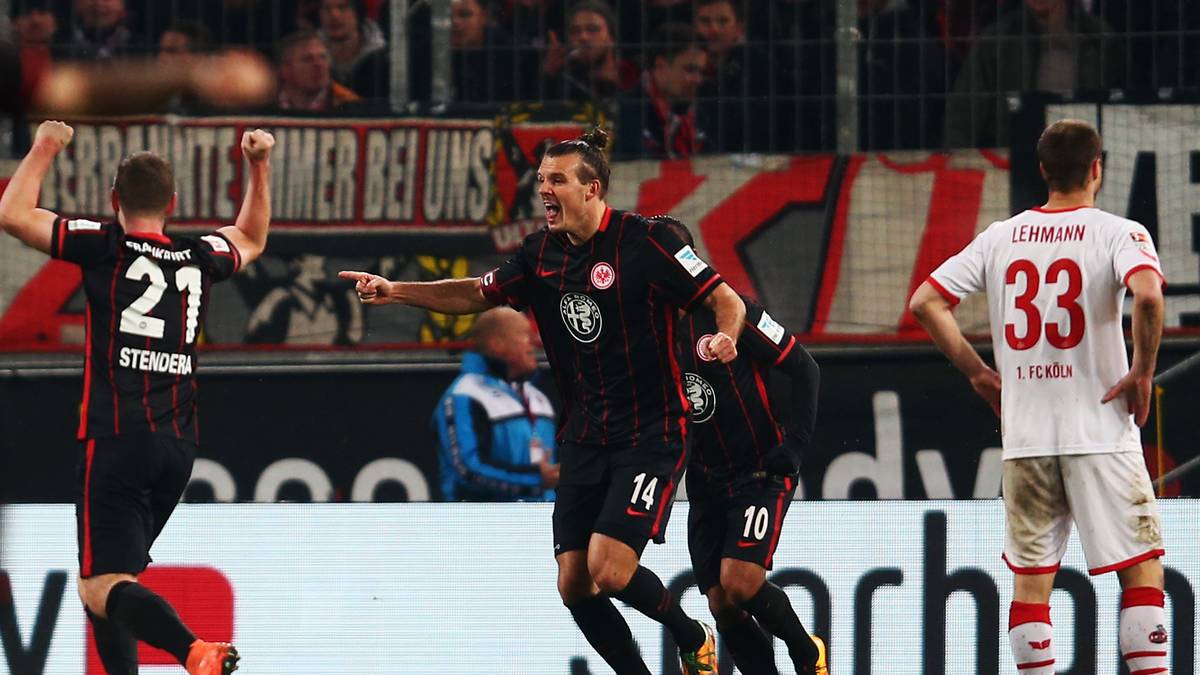 Auch Gegner Eintracht Frankfurt darf jubeln: Mal wieder ist es Alexander Meier, der für die Hessen trifft