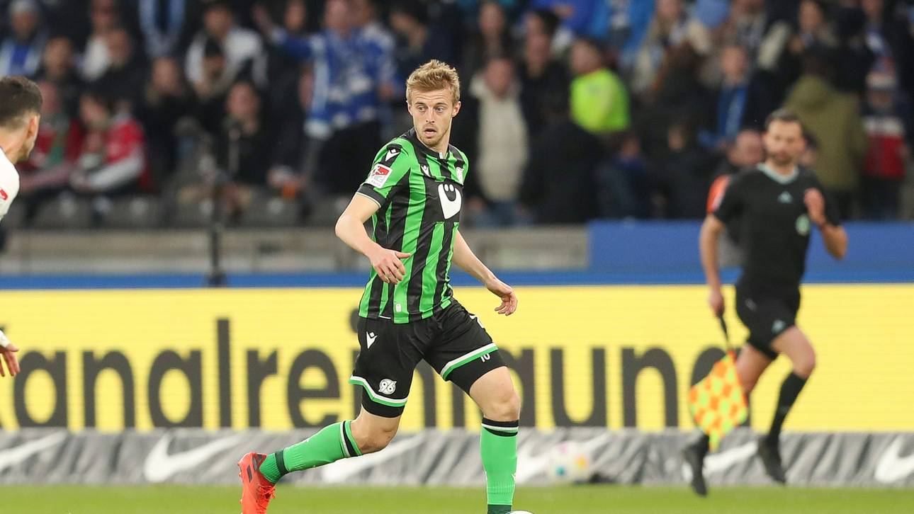 Aufsteiger wildert bei Liga-Rivalen