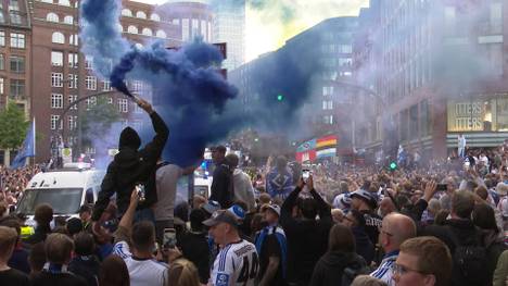 Der Hamburger SV ist zum ersten Mal in die Bundesliga aufgestiegen. So verlief die große Party.