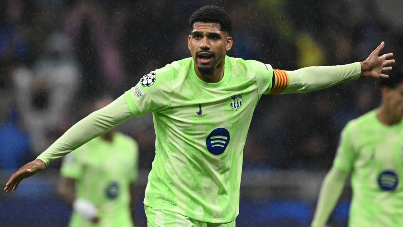 Ronald Araújo steht bis 2031 bei Barcelona unter Vertrag