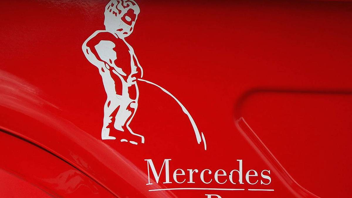 Knapp zwei Wochen später, in der Nacht nach dem verlorenen Pokal-Finale am 17. Mai 2014 gegen die Bayern, uriniert Großkreutz in der Lobby eines Berliner Hotels volltrunken gegen eine Säule