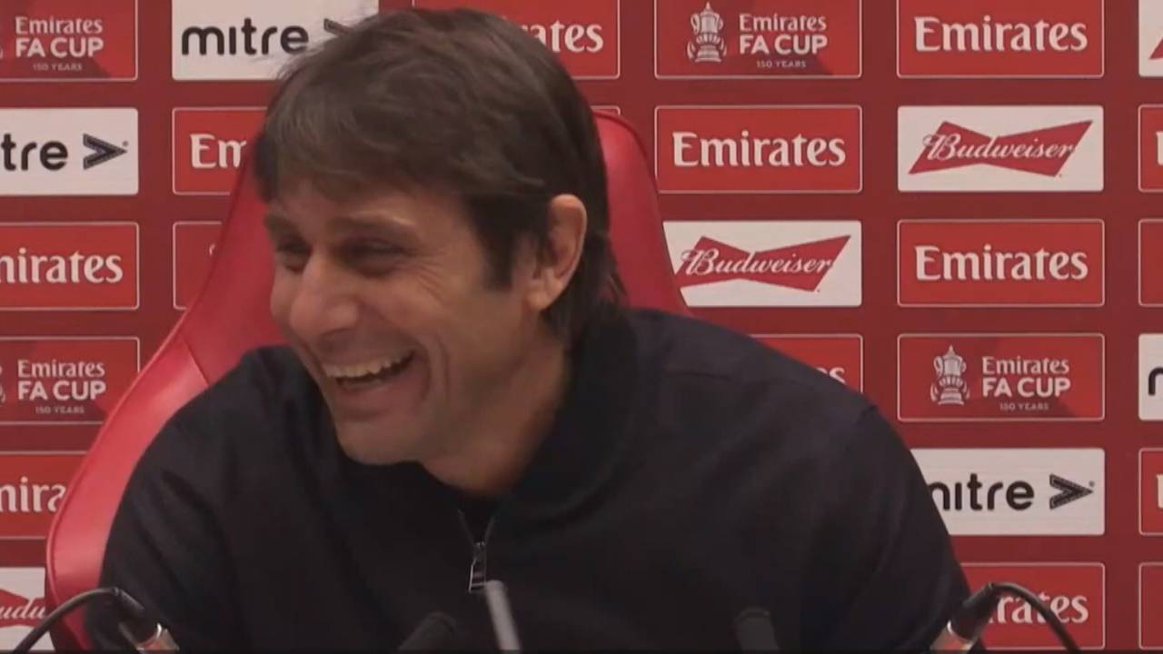 Trotz FA-Cup-Blamage: Lachanfall von Spurs-Coach Antonio Conte