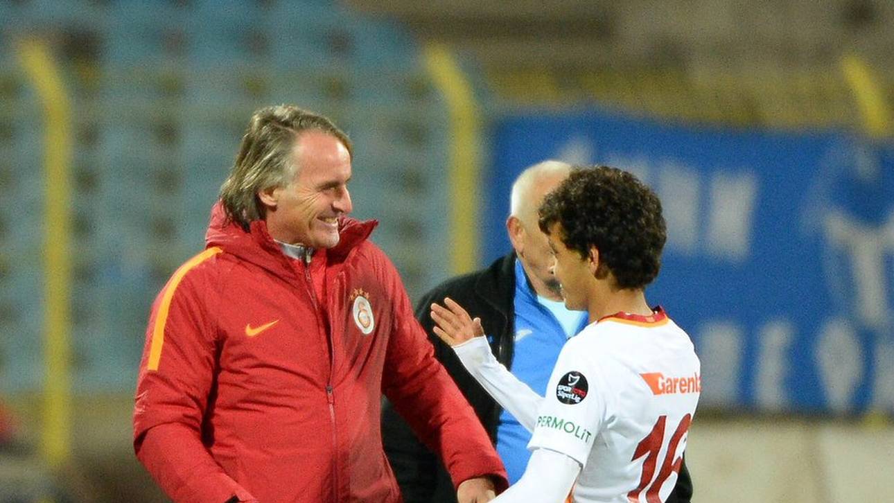 Podolski mit 14-jährigem Mitspieler