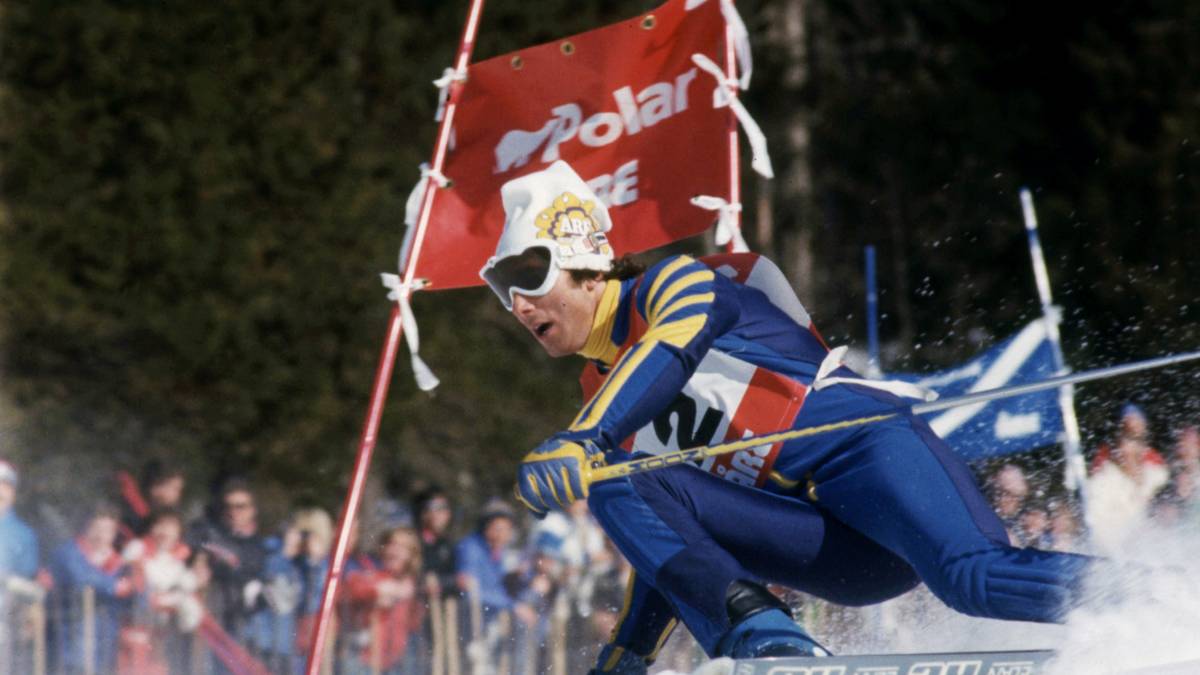 Aber davon ließ sich der Schweiger nicht beirren. Er triumphierte drei Mal im Gesamt-Weltcup (1975/76, 1976/77, 1977/78) und holte in Lake Placid (1980) Gold im Riesenslalom und Slalom. Dazu kommen noch fünf WM-Titel. Wäre ihm 1984 wegen einer B-Lizenz nicht der Start bei Olympia wegen fehlendes Amateurstatus' verboten worden, hätte er wohl noch weiter an seinem Legendenstatus gearbeitet