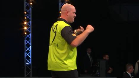 Michael van Gerwen setzt sich im Achtelfinale gegen James Wade durch. Am Sonntag wartet im Viertelfinale jetzt der Kracher gegen Gerwyn Price.