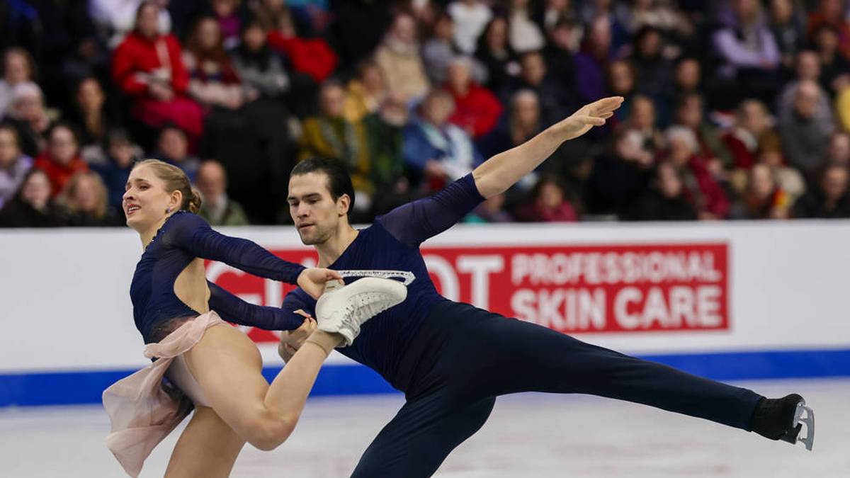 EISKUNSTLAUF: Gibt es endlich einmal wieder Edelmetall auf dem Eis? Minerva-Fabienne Hase und Nikita Volodin gehören im Paarlauf als aktuelle Vize-Weltmeister zu den Favoriten