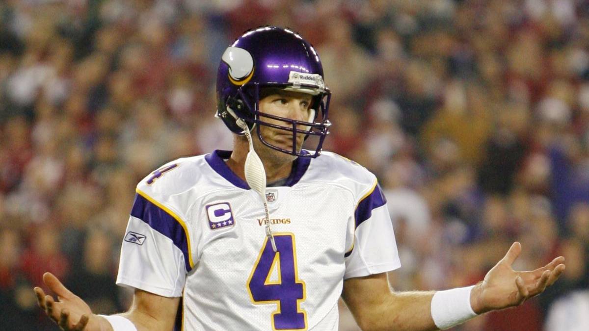 Seine Karriere lässt Favre bei den New York Jets und Minnesota Vikings, die er mit 40 fast in den Super Bowl bringt, ausklingen. Trotzdem geht er als Packers-Legende in die Geschichte ein. Er ist der erste Quarterback, der es auf über 70.000 Passing Yards und 500 Touchdowns bringt