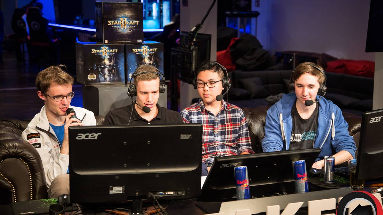 Starcraft 2 im Krefelder Wohnzimmer