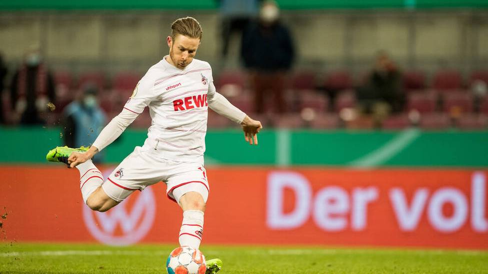 Florian Kainz verschoss im Pokal gegen den HSV den entscheidenden Elfmeter