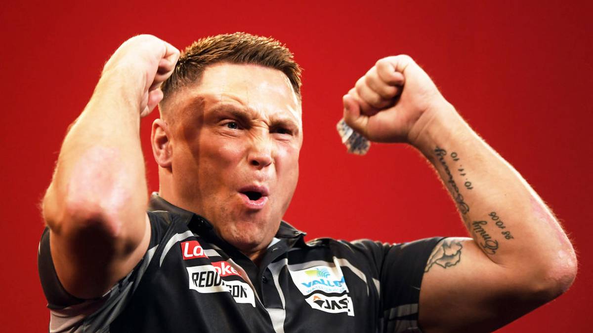 GRAND SLAM OF DARTS, 14. bis 22. November: Es ist der traditionelle Clash zwischen den konkurrierenden Verbänden PDC und BDO. Zu den 24 Spielern ihrer Vereinigung lädt die PDC auch acht Spieler der BDO ein. Gespielt wird in Gruppen- mit anschließender K.o.-Phase. Gerwyn Price konnte 2019 seinen Titel verteidigen