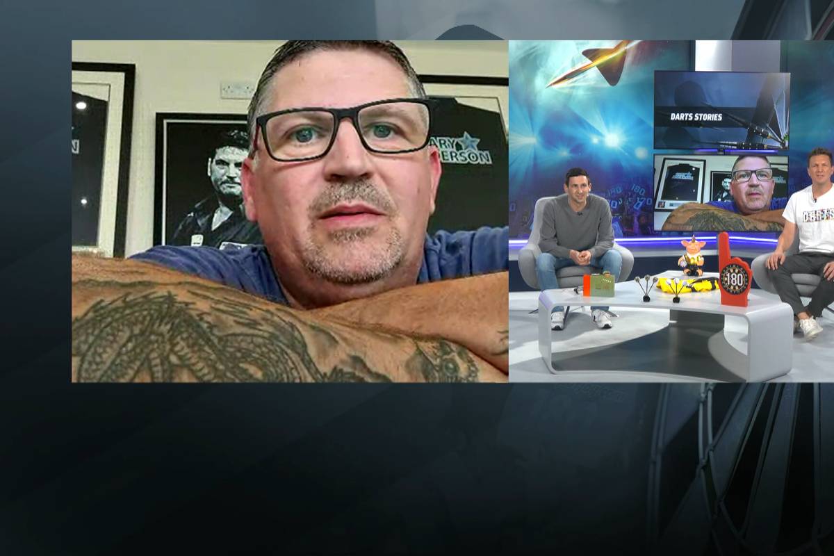 Basti Schwele und Robert Marijanovic präsentieren die Darts Stories der WM 2015.