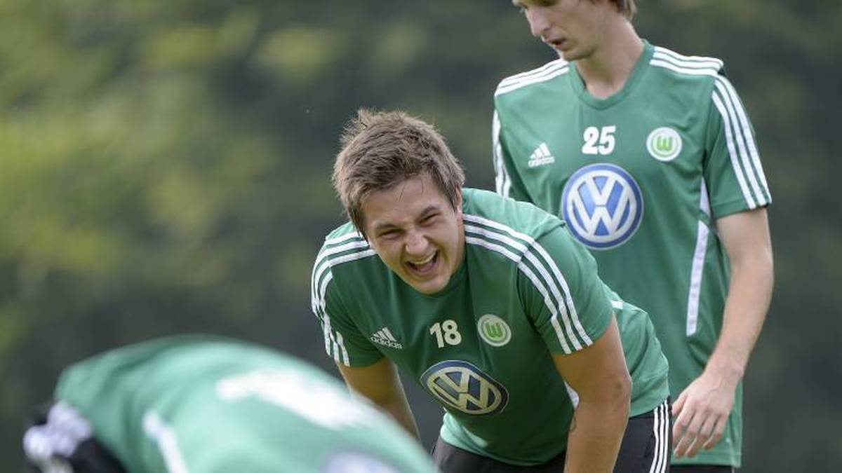 Kevin Pannewitz erschöpft beim Zirkeltraining beim VfL Wolfsburg