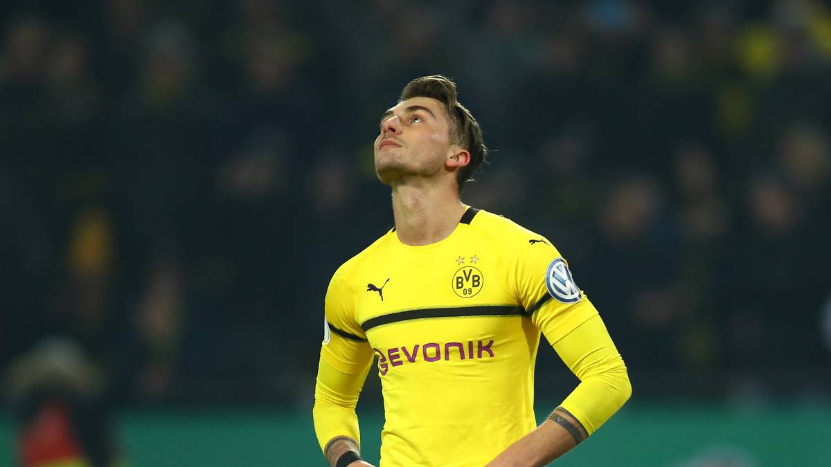 MAXIMILIAN PHILIPP: Das zweite BVB-Jahr des 25-Jährigen verlief mit nur 18 Liga-Einsätzen enttäuschend. Im Sommer 2017 für 20 Millionen Euro vom SC Freiburg gekommen, dürfte sich der BVB deutlich mehr Qualitätszuwachs vom gebürtigen Berliner erhofft haben