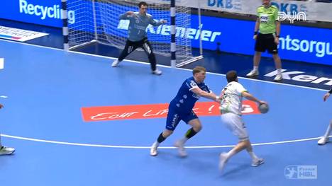 Lemgo geht mit einer Serie von sieben ungeschlagenen Spielen als Favorit in das Duell mit Wetzlar. Doch das Kellerkind schnuppert lange an der Überraschung. Die Highlights der Handball-Bundesliga im Video.