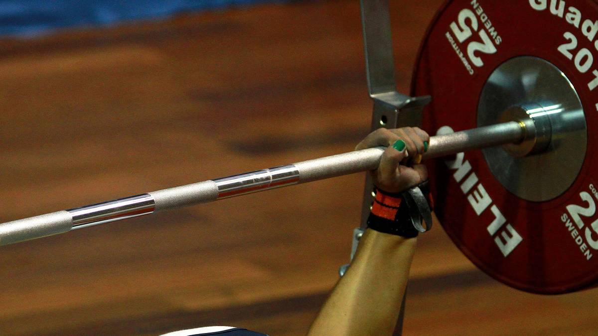 POWERLIFTING: Keine ist so stark wie Gundula von Bachhaus. Die 36-Jährige ist eine Legende im Powerlifting, ist zehnfache Weltmeisterin im Bankdrücken und Kraftdreikampf. Im letzten Jahr meldete sie sich nach einem Handgelenksbruch mit einem Weltrekord von 184 kg beim Bankdrücken zurück - das Dreifache ihres eigenen Körpergewichts
