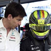 Mercedes-Chaos beim Qualifying zum Großen Preis von Spanien in Barcelona. Lewis Hamilton und George Russell kollidieren. Auch Charles Leclerc muss eine bittere Enttäuschung verarbeiten.