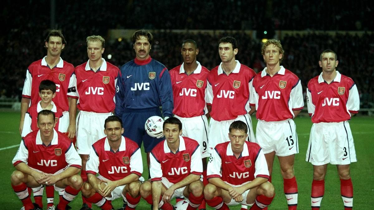 PLATZ 6:  FC ARSENAL - In der Saison 1998/99 sind erstmals die Gunners mit von der Partie. Zwar endet die erste Teilnahme bereits in der Vorrunde (Foto: Gruppenspiel gegen Dynamo Kiew), im Anschluss sind die "Gunners" aber 18 Spielzeiten in Serie in der Königsklasse vertreten