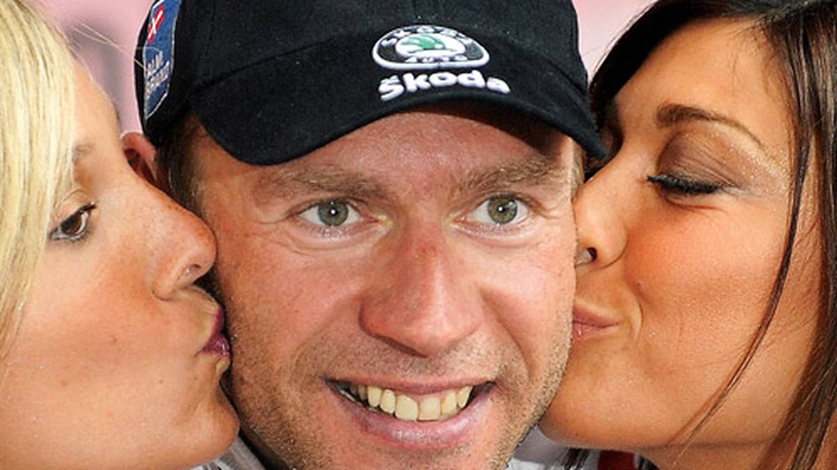 Kann man sich eine schönere Belohnung nach einer schweren Etappe vorstellen? Bei der Giro 2008 attackiert Voigt 35 Kilometer vor dem Ziel und lässt seine Ausreißerkollegen stehen. Es ist der einzige Giro-Etappensieg seiner Karriere