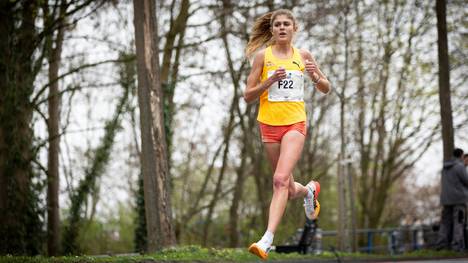 Silber bei der Cross-EM: Konstanze Klosterhalfen