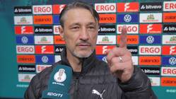 Kuriose Szene! Kovac knöpft sich Schiri vor