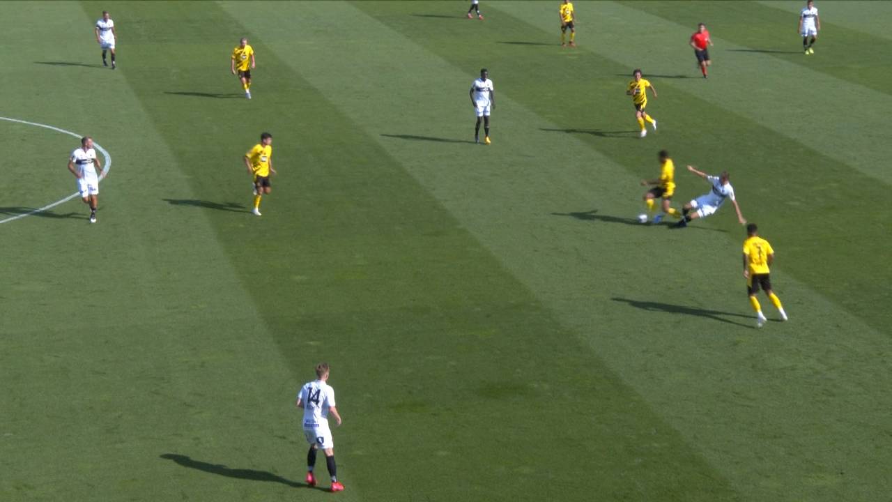 Pressingmonster! Jude Bellingham setzt im Testspiel des BVB erstes Glanzstück